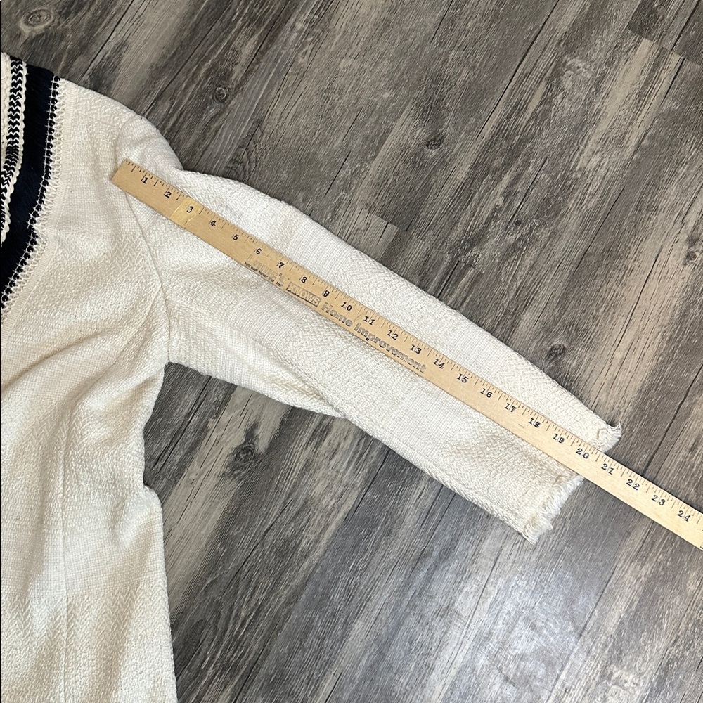 Chico’s Cream Cardigan with Black Accents size large - Picture 10 of 12